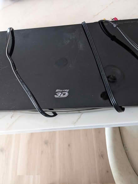 Photo of free Samsung Blu-ray disc player (Belford, N.J.) #1