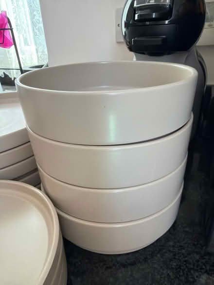 Photo of free Beige plate set (Temple Fortune NW11) #3