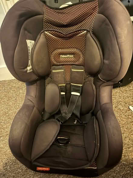 Photo of free car seat with newborn insert (Eastbourne BN22) #1
