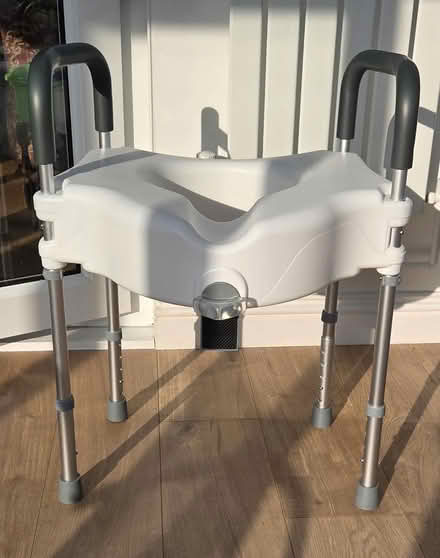 Photo of free Raised toilet seat (Hartford Huntingdon PE29) #3