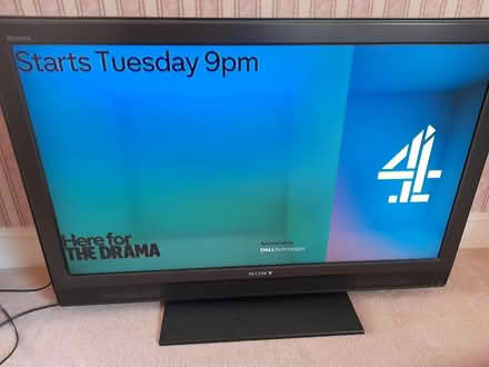 Photo of free 44 inch TV working (Se19) #1