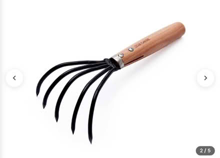 Photo of Hand rake tool (Piedmont/Morcom Rose Garden) #1