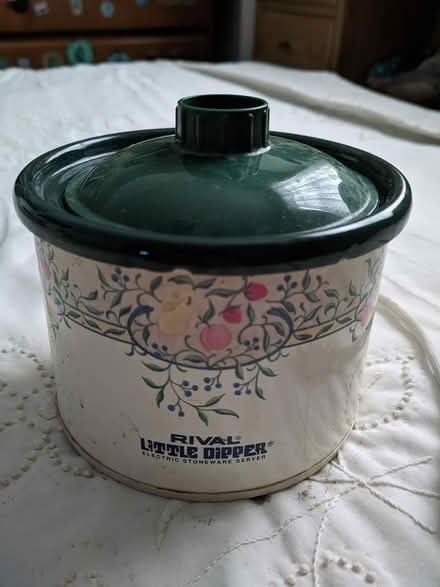 Photo of free Tiny crockpot (not working!) (Grayland, WA) #1