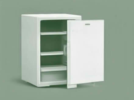 Photo of Fridge,/fridge freezer (Hanley Swan WR8) #1