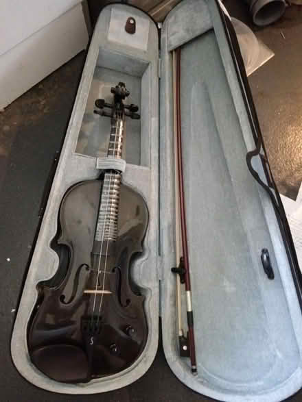 Photo of free Violin (SW15 Putney Vale) #1