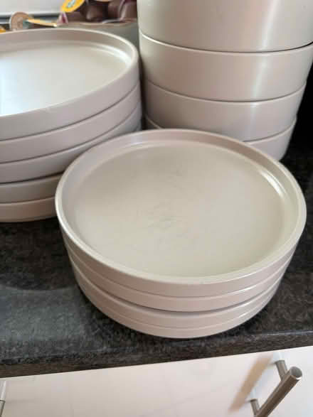 Photo of free Beige plate set (Temple Fortune NW11) #4