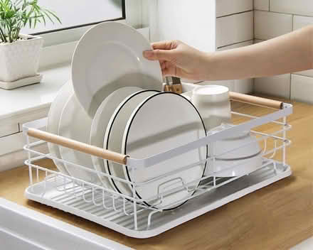 Photo of free Dish Drainer (Edinburgh EH8 Roxburgh St.) #4