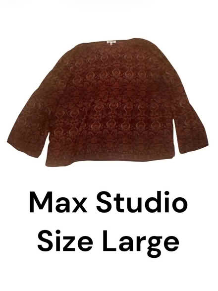 Photo of free Max Studio Woman’s Top (Brooklyn Storage) #1
