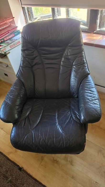 Photo of free Couch and Matching Reclining Chair (Kingwood Common RG9) #2