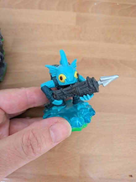 Photo of free Skylanders thing with figures (Shippon OX13) #2