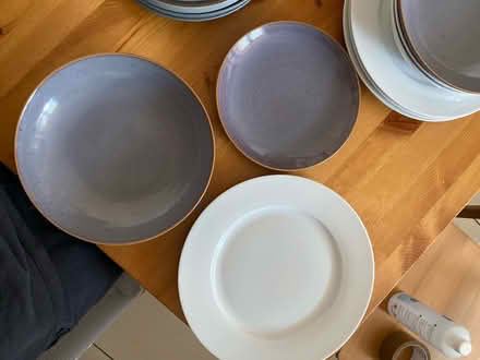 Photo of free full set of plates (Whitechapel E1) #2