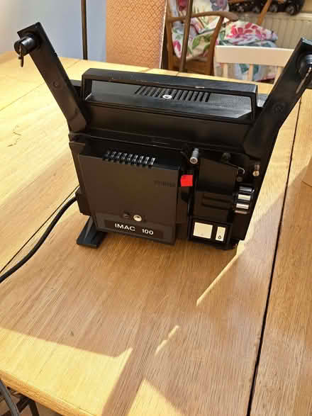 Photo of free Cine projector and camera (Super 8) (Chipping Norton OX7) #1