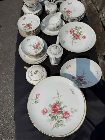 Photo of free Wentworth China partial set (Hartsdale NY near Trader Joe’s) #2