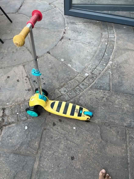 Photo of free Bumblebee scooter (Donnington RG14) #2