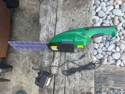 Photo of free Mini hedge trimmer (TN2) #1