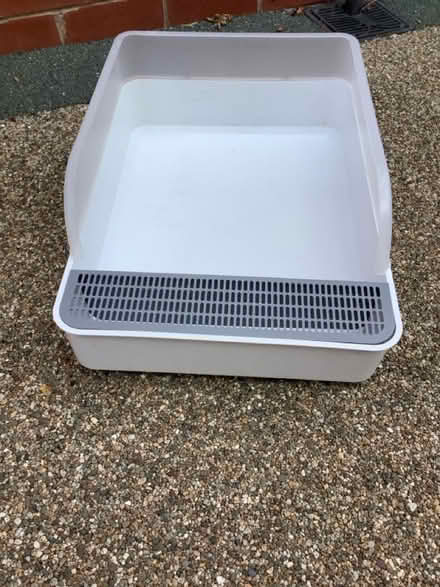 Photo of free Cat Litter Tray (Southport PR9) #1
