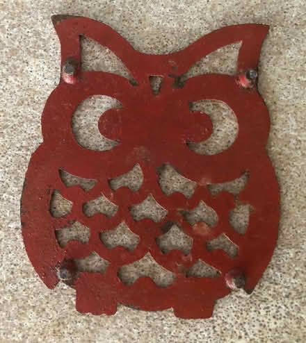 Photo of free Metal 'owl' trivet - tlc (Marton) #2