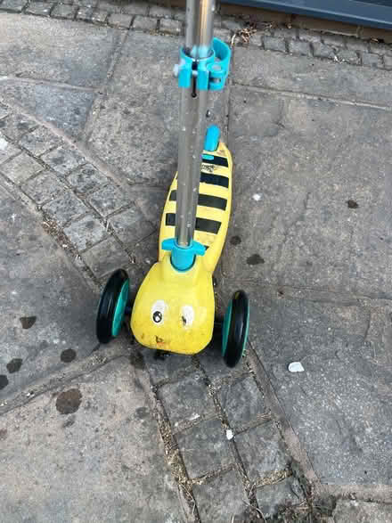 Photo of free Bumblebee scooter (Donnington RG14) #3