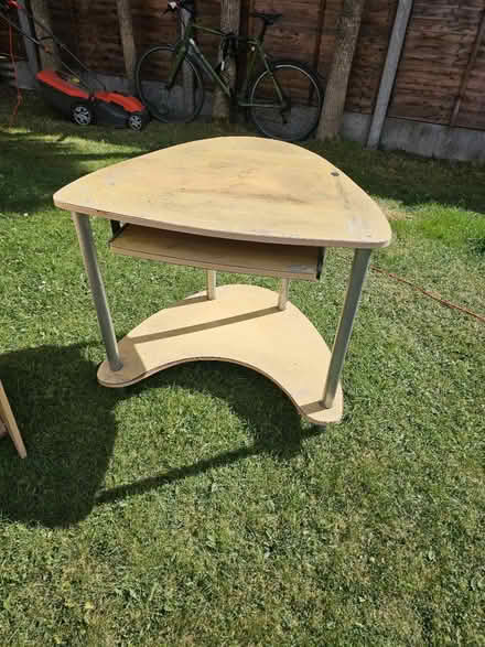Photo of free table #2 (Dublin 15 ,Clonee) #1