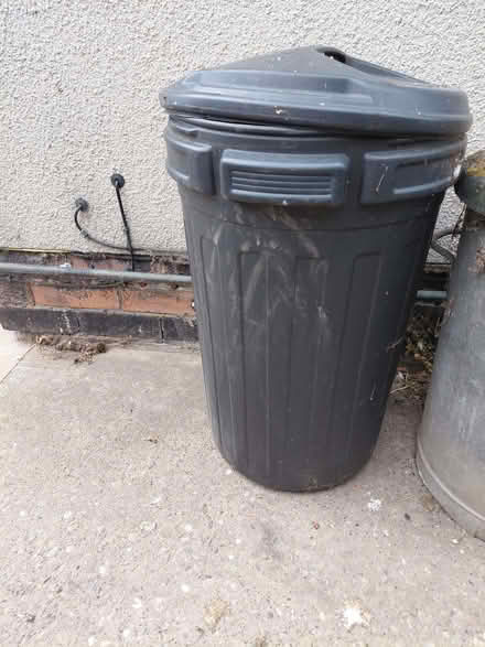 Photo of free 1 black plastic dustbin + 1 metal dustbin (Porchester Gardens NG3) #2