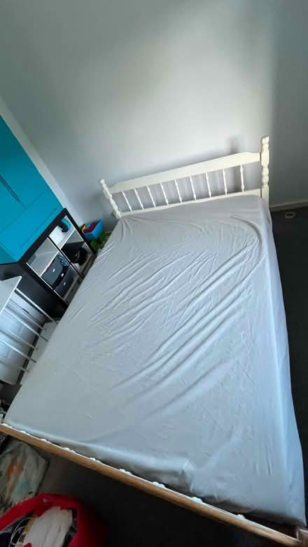 Photo of free Double bed (Wotton-under-edge GL12) #1