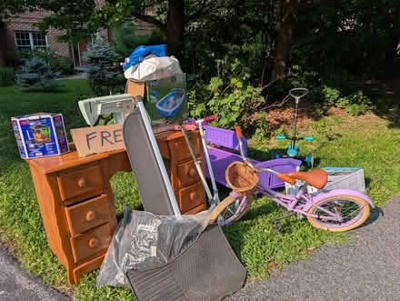 Photo of free Kids things (37 Ridge Dr, Fleetwood) #1