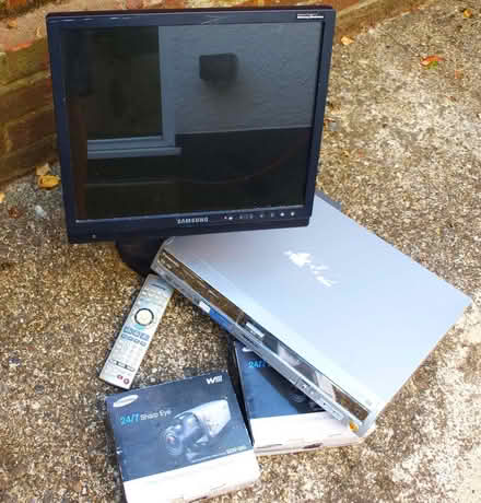 Photo of free Electronics bits (Hayes, Bromley BR2) #1