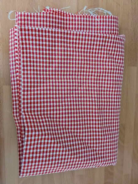 Photo of free Red gingham lightweight fabric (Shippon OX13) #1