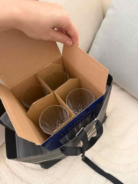 Photo of free Champagne flutes (SW17 9dq) #2
