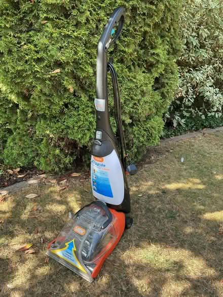 Photo of free Vax Rapide Carpet Cleaner. (The Plantation GL5) #1