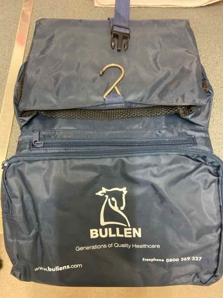 Photo of free Folding wash bag with hanging hook (Bloomfield BA2) #1