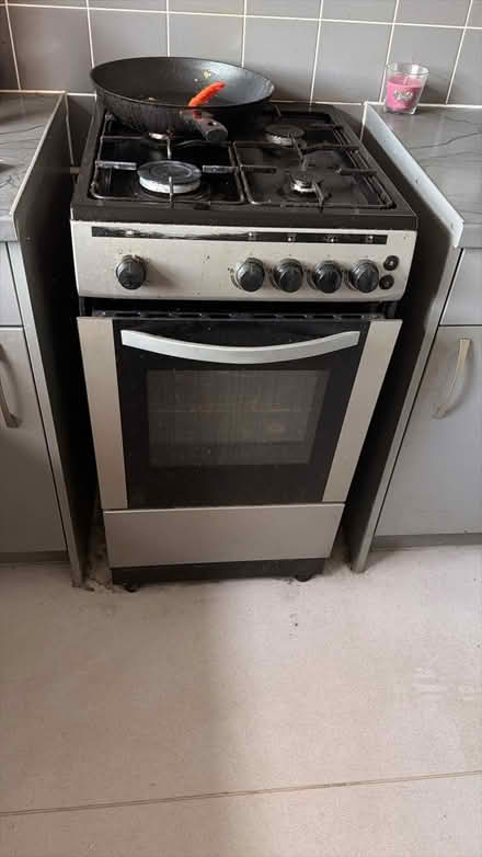 Photo of free 5 seater sofa , washing machine (Watford WD18) #1