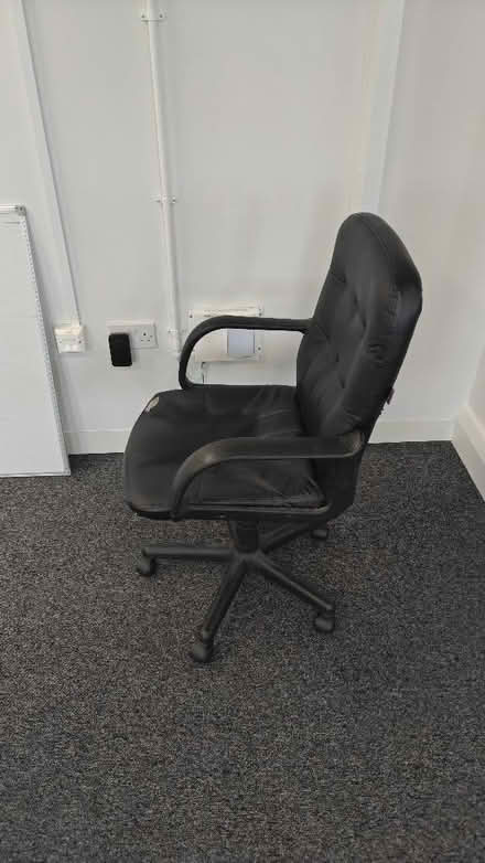 Photo of free Office Chair, signs of use but fully functional (Stockport SK4) #3