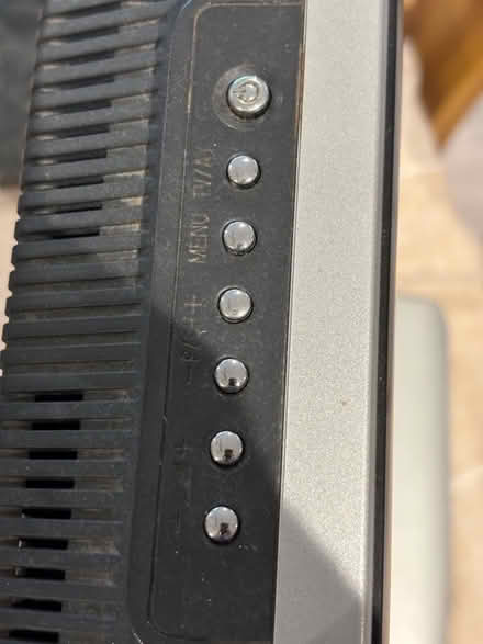 Photo of free Toshiba 12 inch tv (Runwell SS11) #3