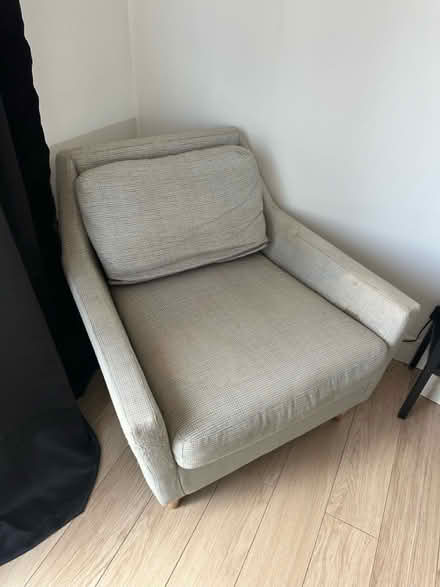 Photo of free Large Armchair (N11 2LJ) #1