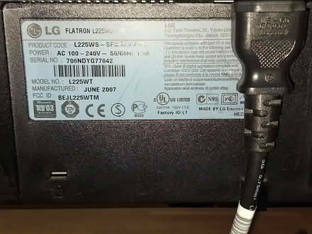 Photo of free PC Monitor with leads (Epping CM16) #3