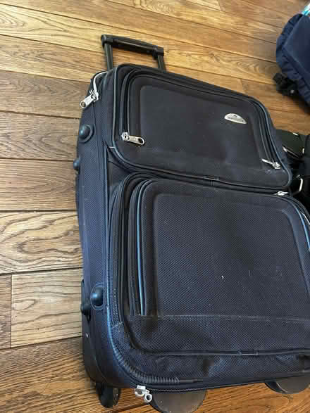 Photo of free Samsonite small wheelie suitcase with insert and small bag (Hildenborough TN11) #4