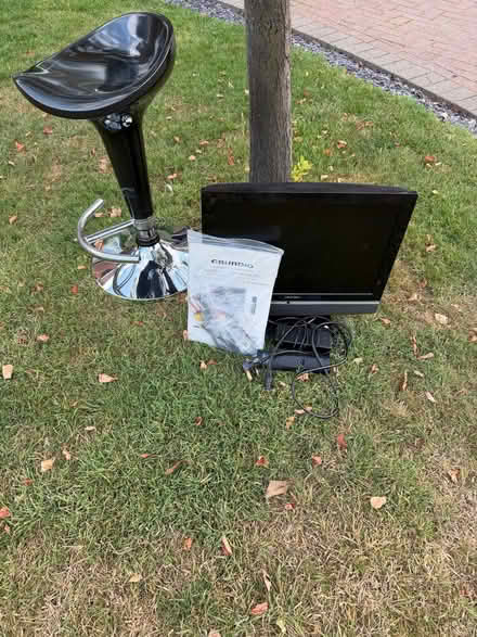 Photo of free TV ,c/w all leads, remote and instructions (Knowle B93) #1