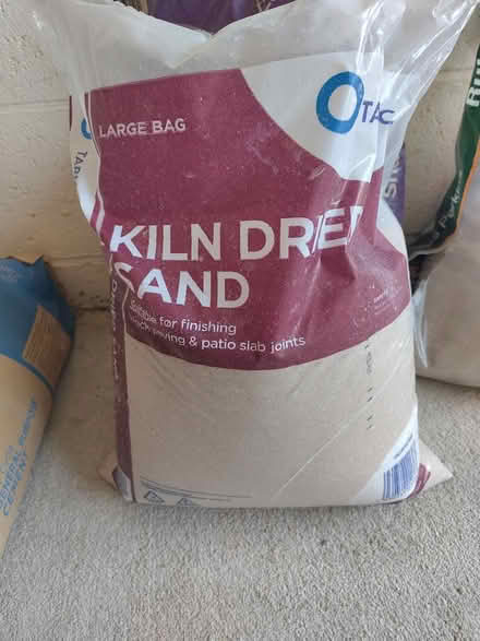Photo of free building materials (Newbury RG14) #2
