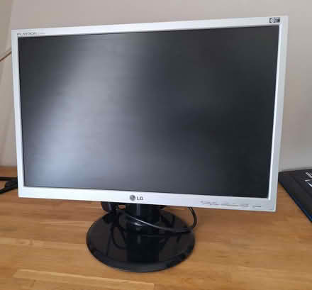 Photo of free PC Monitor with leads (Epping CM16) #1