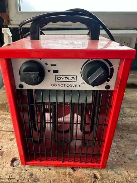 Photo of free Garage/Shed/Room Electric Heater (Lostock Hall PR5) #1