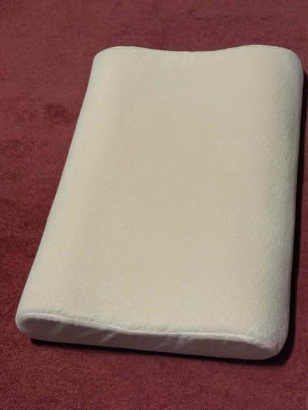 Photo of free Fogarty Memory Foam Pillow (Wimbledon Common SW19) #3