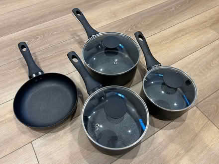 Photo of free 4 Matching Pans (Shenley WD7) #1