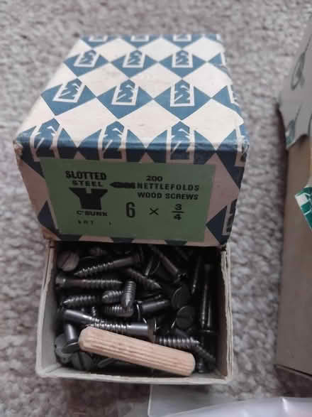 Photo of free J9b lot slotted steel screws (Milnsbridge HD3) #4