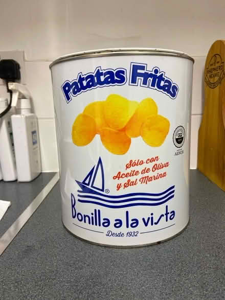 Photo of free Large empty tin (Bloomfield BA2) #1
