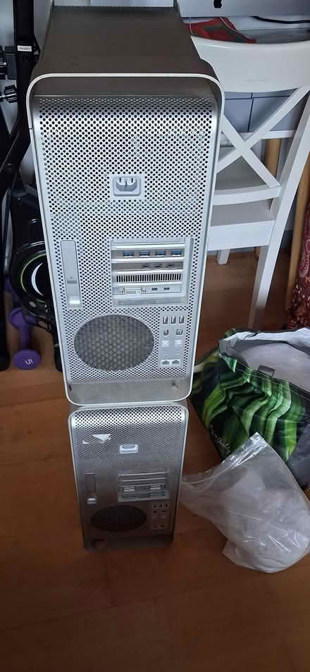 Photo of free Two x Mac Pro "8 Core" 2.8 (2008) (DE24 Alvaston) #2