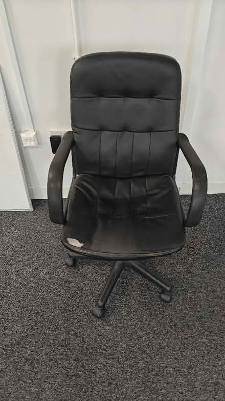 Photo of free Office Chair, signs of use but fully functional (Stockport SK4) #1