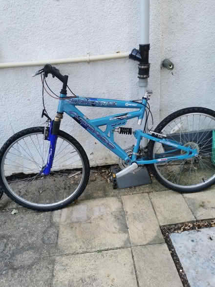 Photo of free 3 old bikes (Adeyfield. HP2) #2