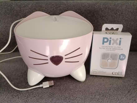 Photo of free Cat fountain with spare filters (Haywood RG12) #1