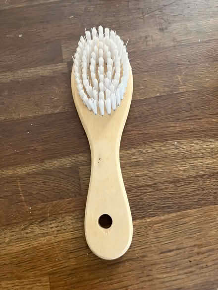 Photo of free Soft pet brush (Weston Park BA1) #1